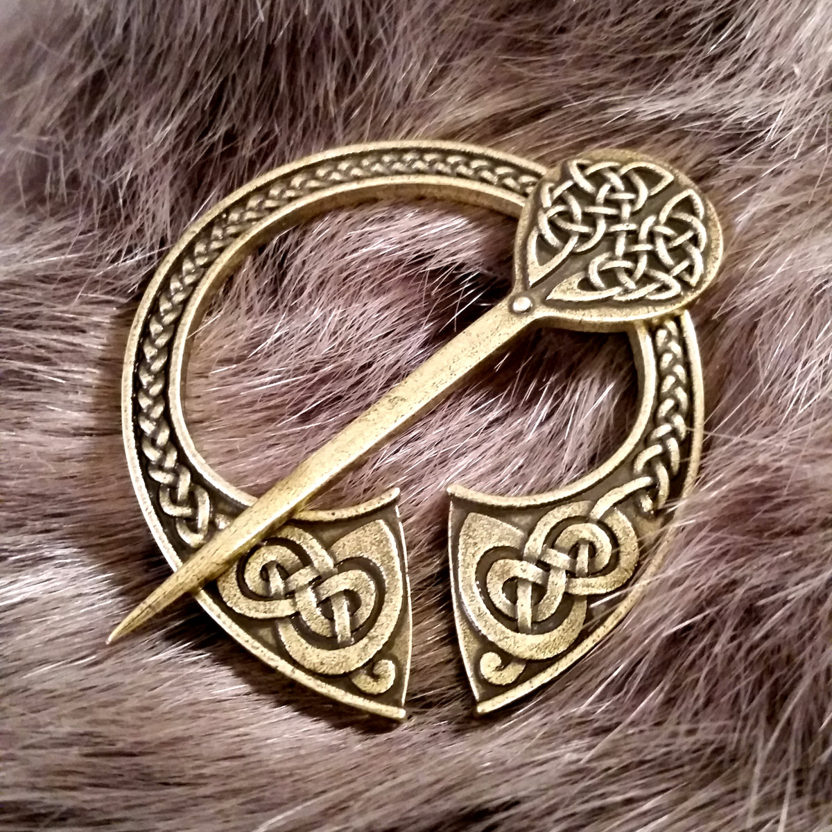 Celtic Viking Cloak Pin 1 1/2 Penannular Brooch Antique Copper Tone CP2