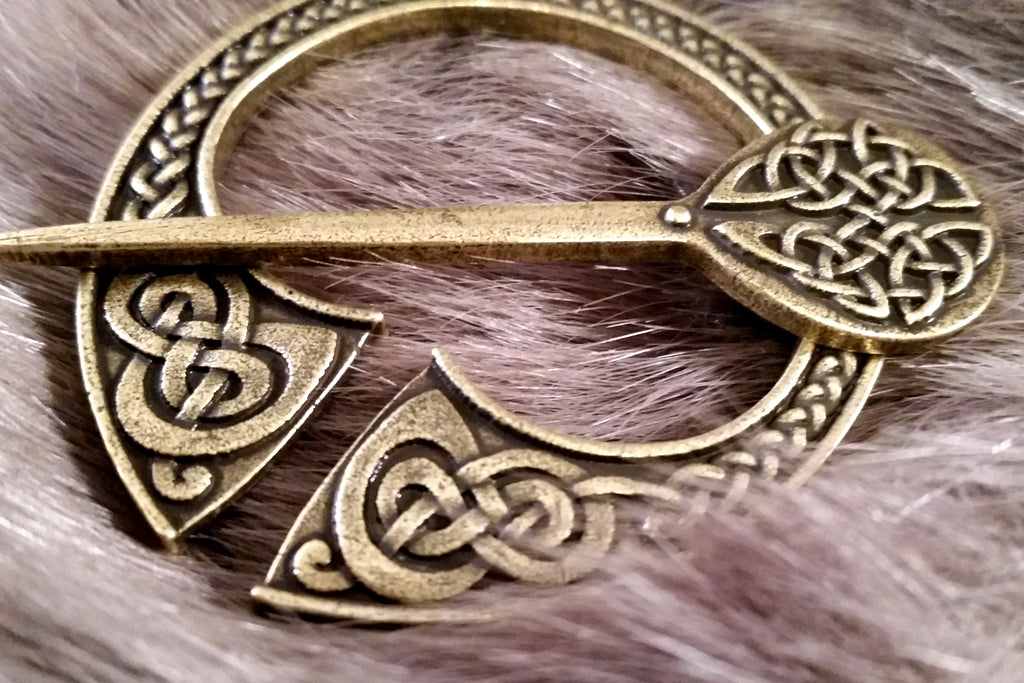 Fenris Celtic Cloak Pin Brooch Bronze Penannular Viking Style