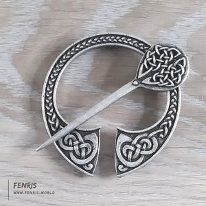 Large Celtic Cloak pin or Penannular Brooch - Eyres Jewellery